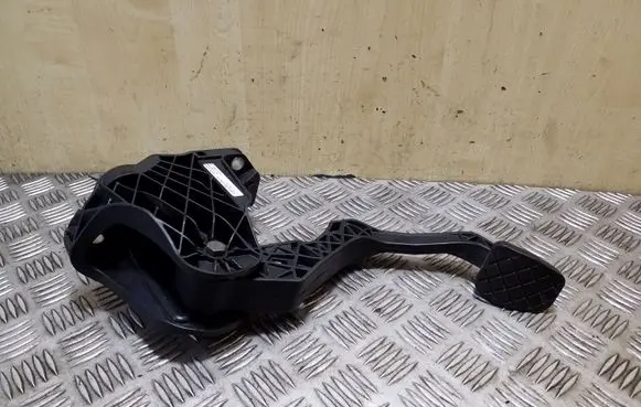 Clutch pedal