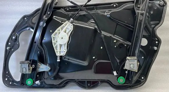 Volkswagen PASSAT B7 Front window lifting mechanism without motor 3AA837755 929908101 4812