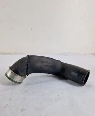 Intercooler hose/pipe