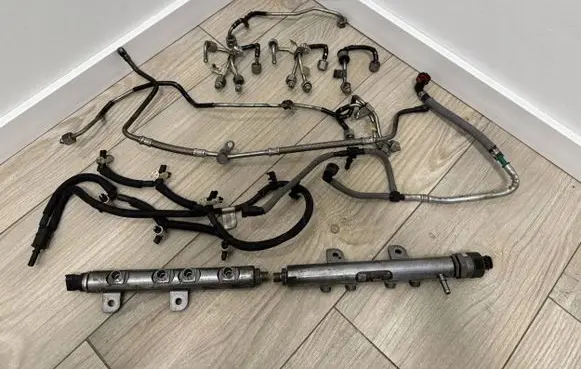 Land Rover Range Rover Sport L494 Fuel main line pipe 0445216046