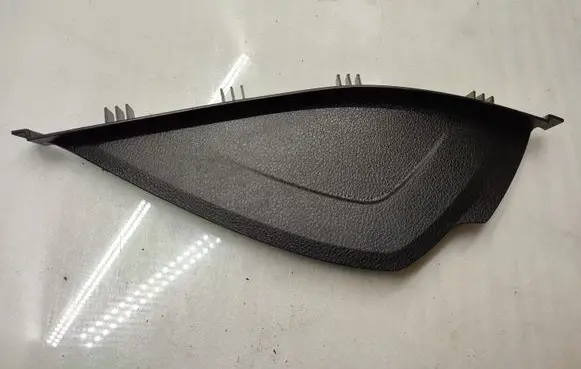 BMW 4 F32 F33 Dashboard side end trim 9218553