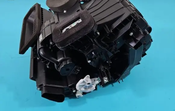 Interior heater climate box assembly