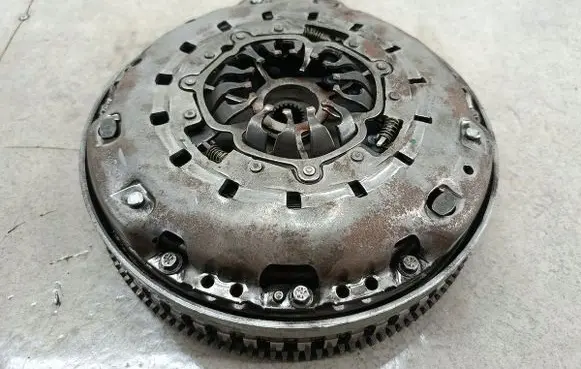 Nissan Qashqai Dual mass flywheel