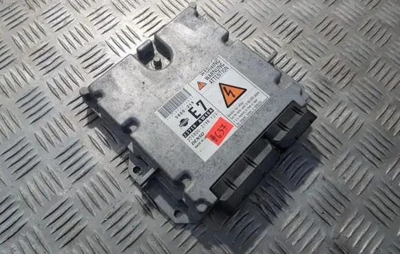 Nissan Primera Engine control unit/module 23710aw40a 275800-2198