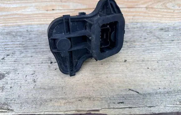 Volkswagen Golf V Tail light bulb cover holder 1K6945258