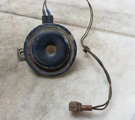 Volkswagen PASSAT B3 Horn signal 