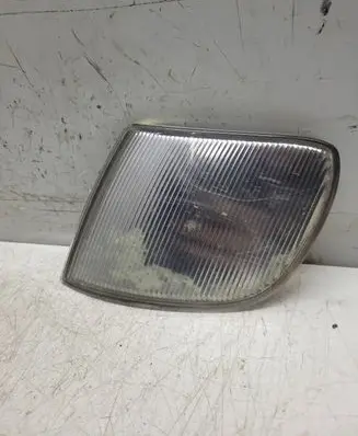 Volkswagen PASSAT B4 Front indicator light A30941067