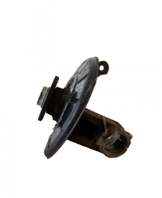 Volkswagen Golf V Rear wheel hub