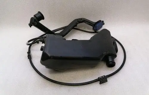 Mercedes-Benz C W205 Windshield washer fluid reservoir/tank A2058600860