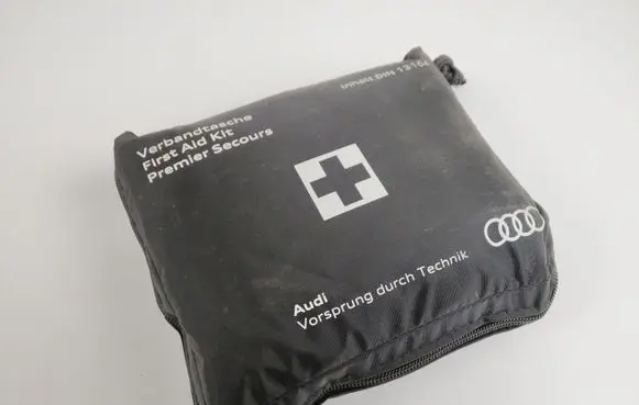 Audi E-tron GT First aid kit 8W0860282F