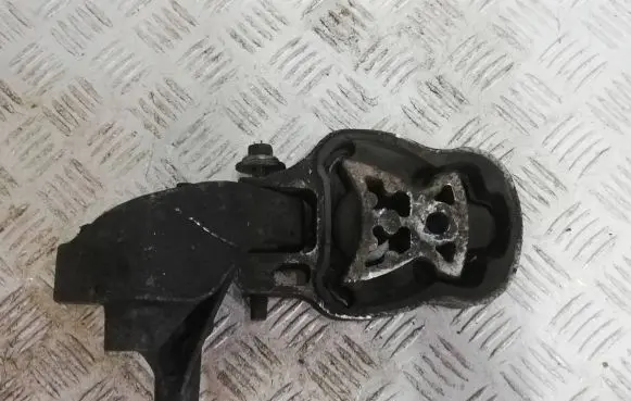 Ford Mondeo MK V Engine mount bracket DS73-6P082-DD