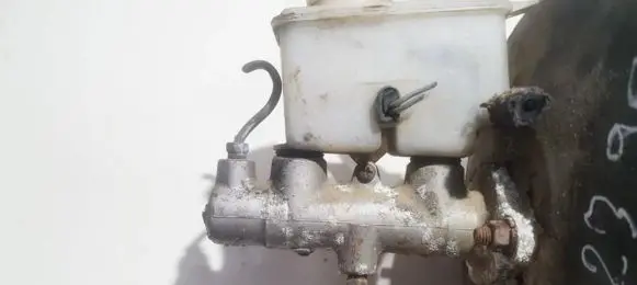 Mazda 323 Master brake cylinder