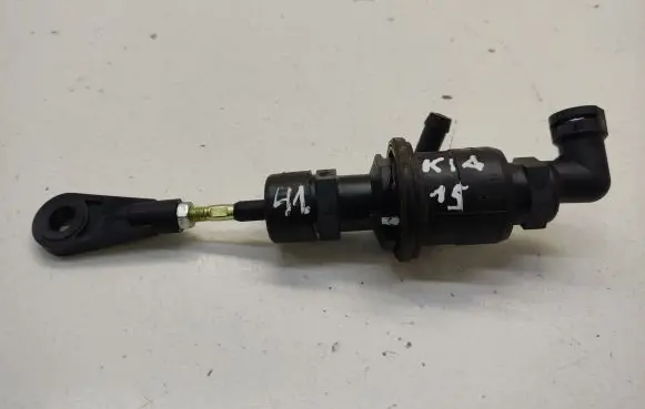 KIA Sportage Clutch master cylinder KFP0005