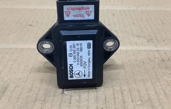 Mercedes-Benz E W211 ESP acceleration yaw rate sensor A0035420318 0265005267