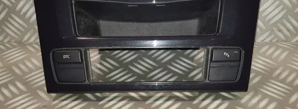 BMW 5 E60 E61 Panel drawer/shelf pad 6988987