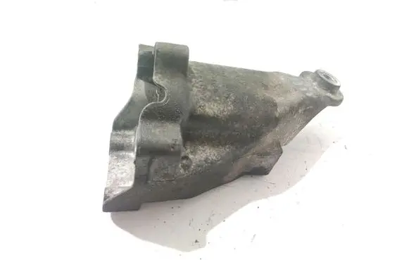 Mercedes-Benz E W212 Engine mounting bracket A6512233404