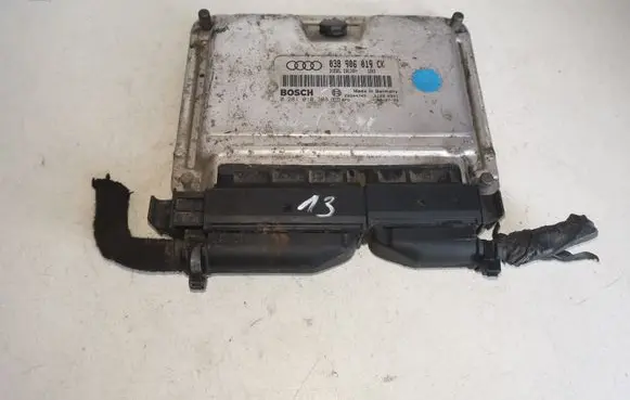 Audi A3 S3 8L Engine control unit/module 038906019CK 0281010308
