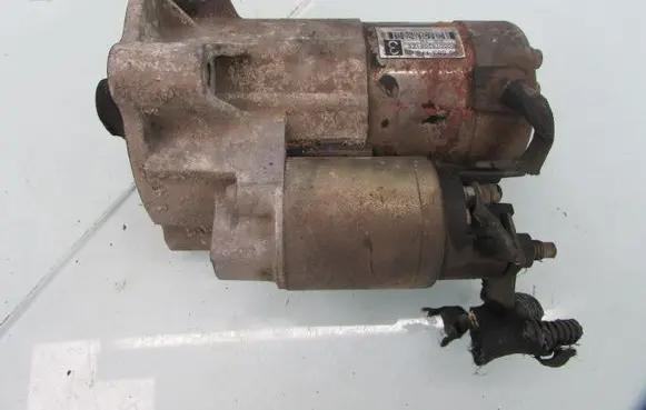 Peugeot 407 Starter motor 9656317680 M000T82081ZE