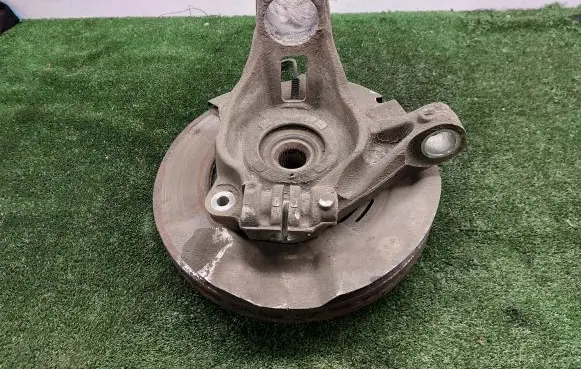 Land Rover Discovery 5 Front wheel hub spindle knuckle 28C201063B