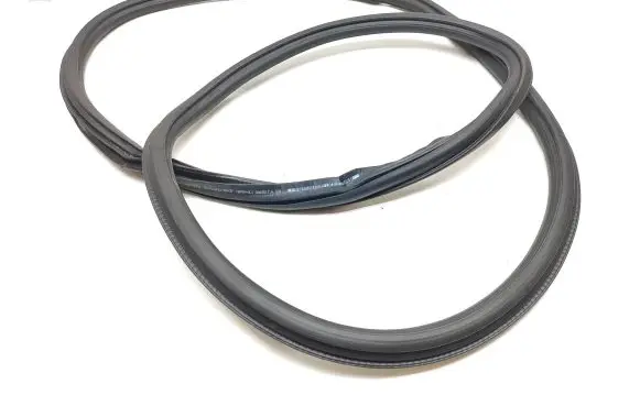 Audi A4 S4 B9 8W Rear door rubber seal (on body) 8W9833721B