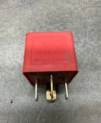 Volkswagen Touran I Other relay 443919578C
