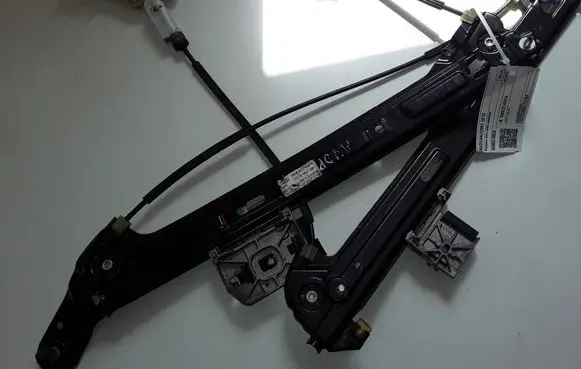 Audi A4 S4 B8 8K Front door window regulator with motor 4G8837402A