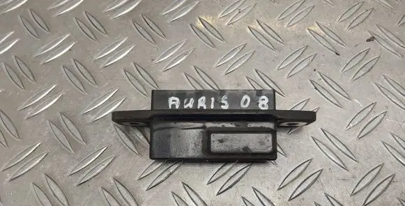 Toyota Auris 150 Tailgate opening switch 