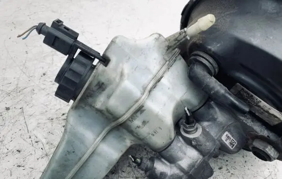 Volkswagen PASSAT B6 Master brake cylinder 3c2611301 033508-86951