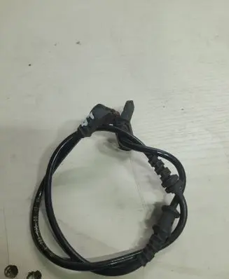 Mercedes-Benz E C207 W207 ABS brake wheel speed sensor A2075400017