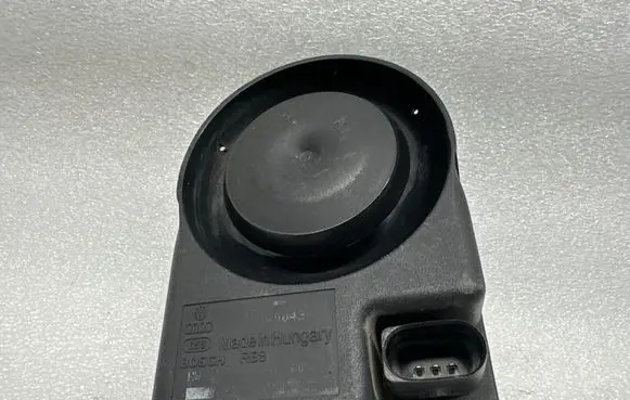 Volkswagen Touareg I Alarm system siren 0344