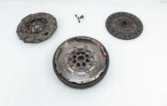 Skoda Superb B6 (3T) Dual mass flywheel 323064110 623322719