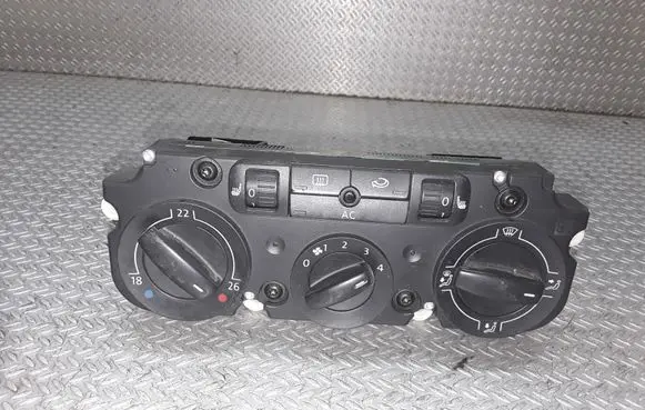 Volkswagen Golf V Climate control unit 1K1820045B