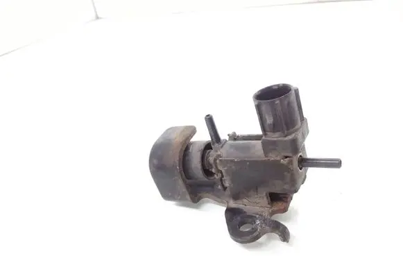 Honda Accord Vacuum valve 1846004700