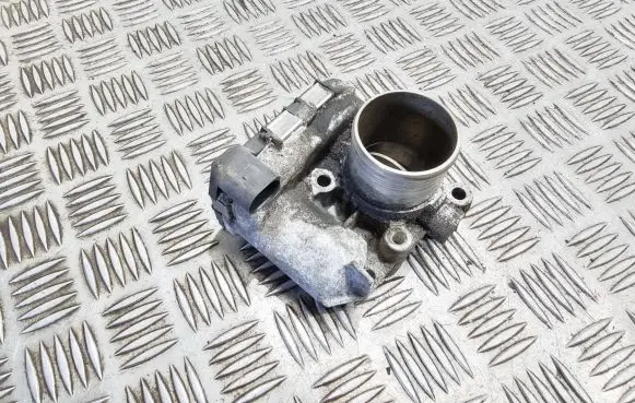 Opel Vivaro Throttle valve 8200330812 8200330810D 0281002681
