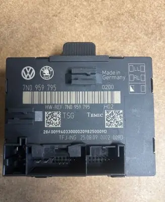 Skoda Superb B6 (3T) Door control unit/module 7N0959795