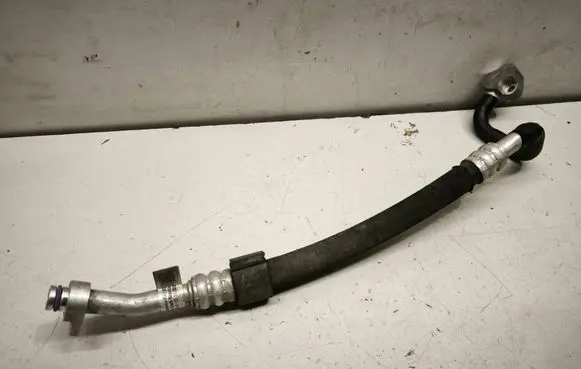 Porsche Cayenne (9Y0 9Y3) Air conditioning (A/C) pipe/hose 9Y0816743S
