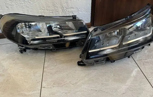 Citroen Jumpy Headlight part 9847198383
