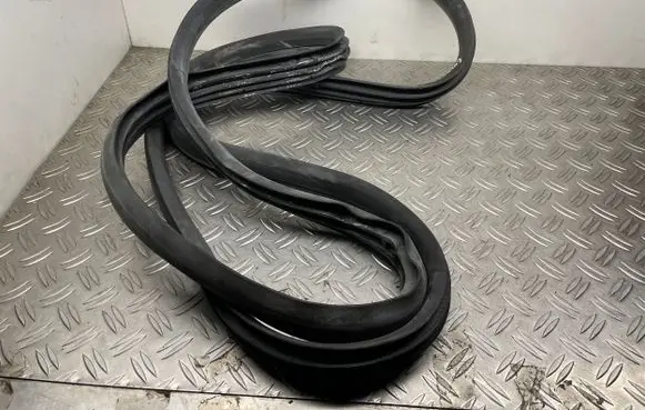 Ford Transit - Tourneo Connect Front door rubber seal 