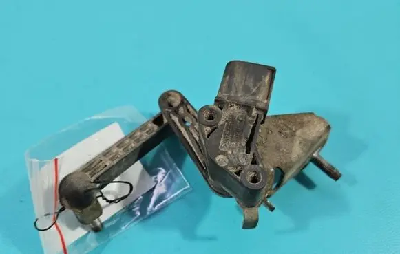 Tesla Model 3 Headlight ballast module Xenon 1044971-00-C IMPRK1438232