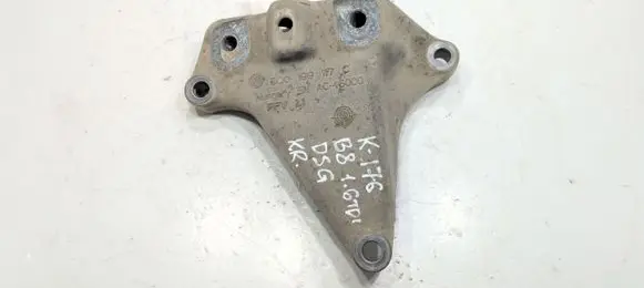 Volkswagen PASSAT B8 Gearbox mounting bracket 5Q0199117C