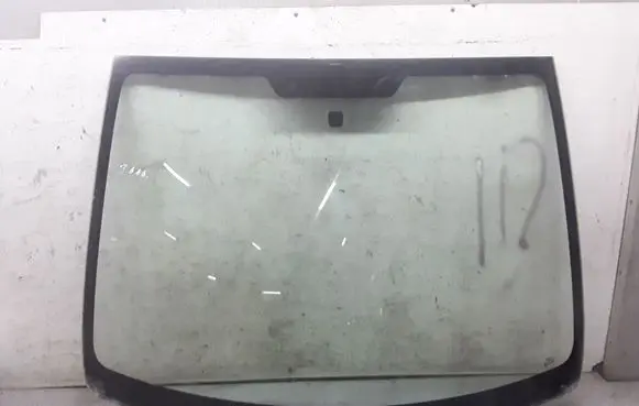 Citroen C1 Front windscreen/windshield window 