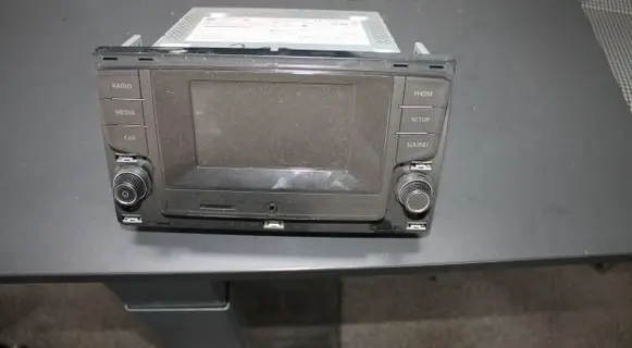 Volkswagen Golf Sportsvan Screen/display/small screen 510035888a