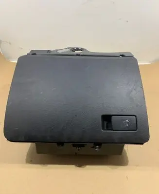 Volkswagen PASSAT B6 Glove box