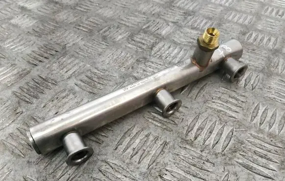 Fuel main line pipe