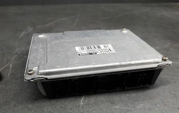 Toyota Yaris Engine control unit/module ECU 0281011126