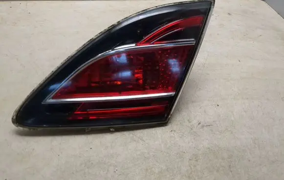Mazda 6 Tailgate rear/tail lights 13241055