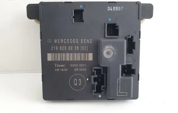 Mercedes-Benz CLS C219 Door control unit/module 2198200226