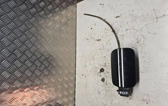 Audi A4 S4 B9 Fuel tank cap 8W0809906
