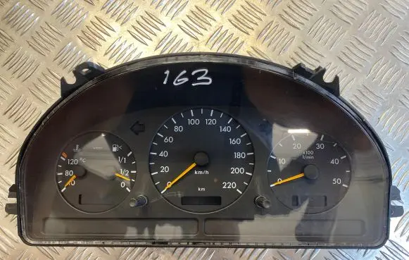 Mercedes-Benz ML W163 Speedometer (instrument cluster) A1635401847 15340087 1911210126B