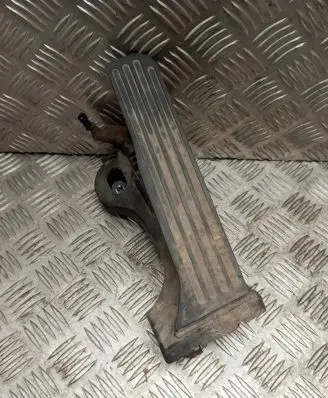 Volkswagen Touran I Accelerator throttle pedal 1T1723503H 6PV008689